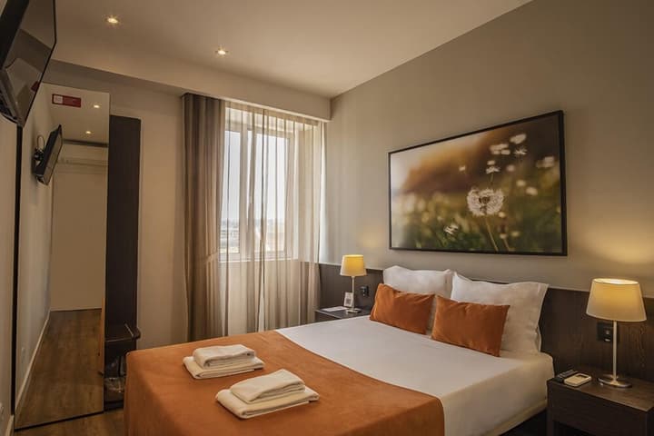 Riversuites