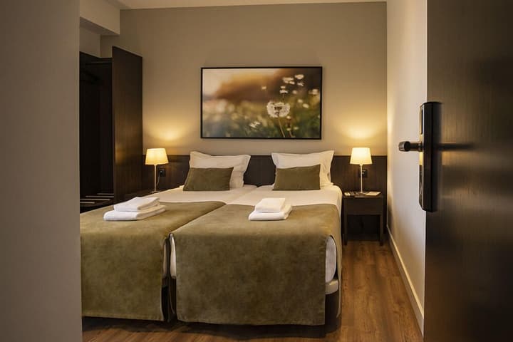 Riversuites