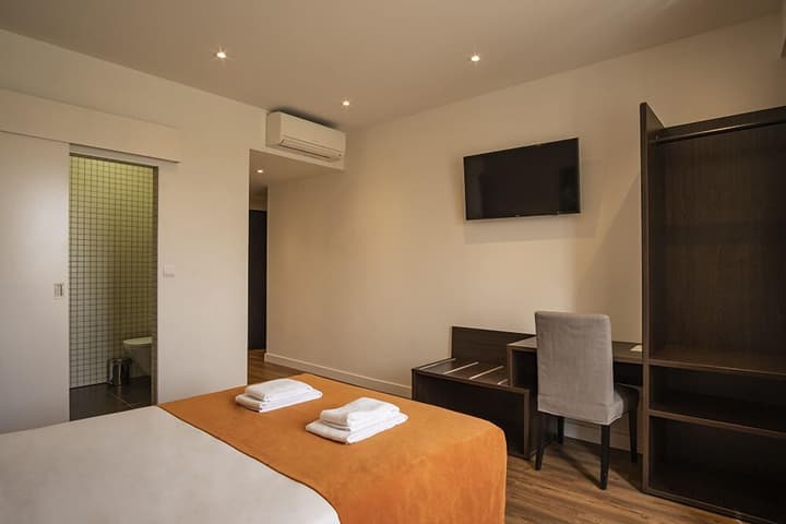 Riversuites