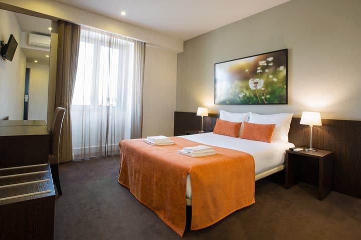 Riversuites