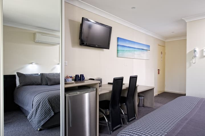 Dolphin Shores