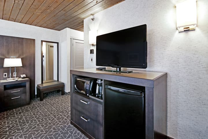 Best Western Plus Banff International Lodge