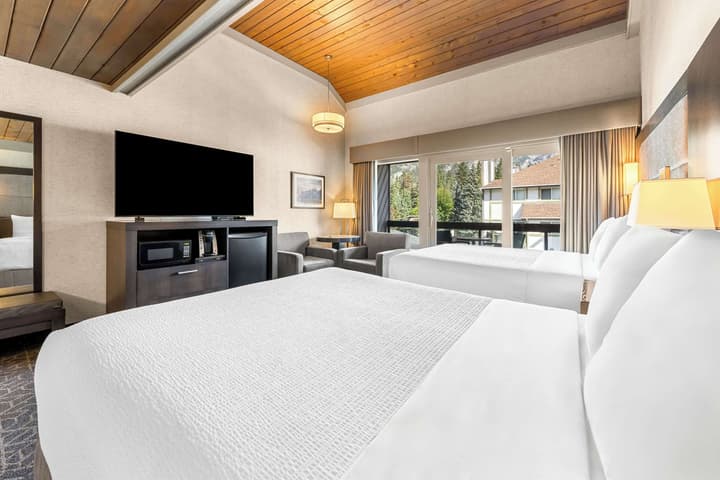 Best Western Plus Banff International Lodge