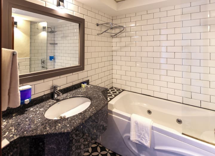 Mene City Hotel