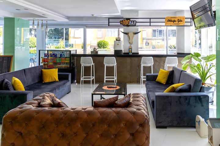 Mene City Hotel