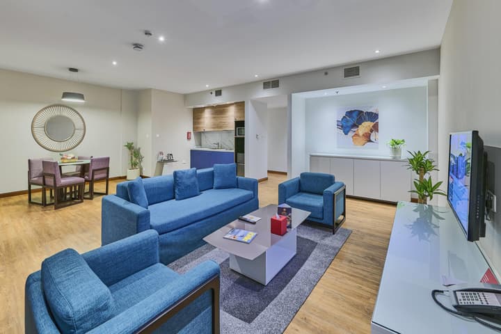 Ramada Hotel and Suites by Wyndham Dubai JBR