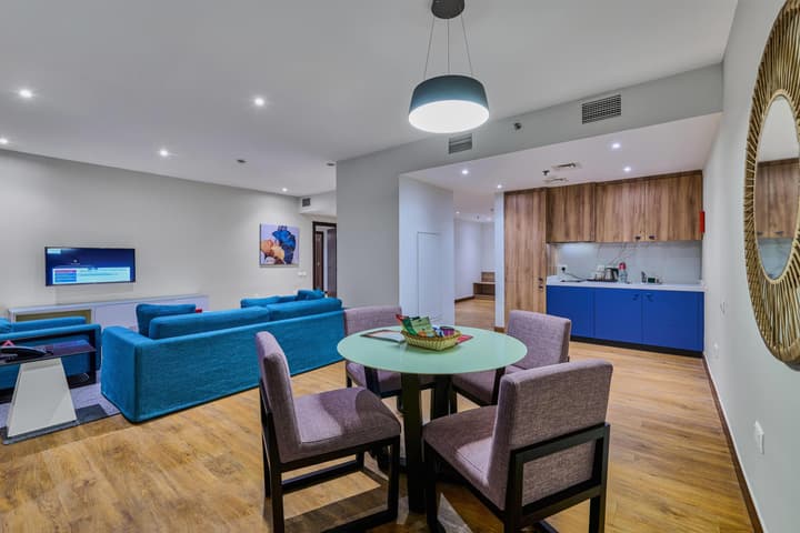Ramada Hotel and Suites by Wyndham Dubai JBR