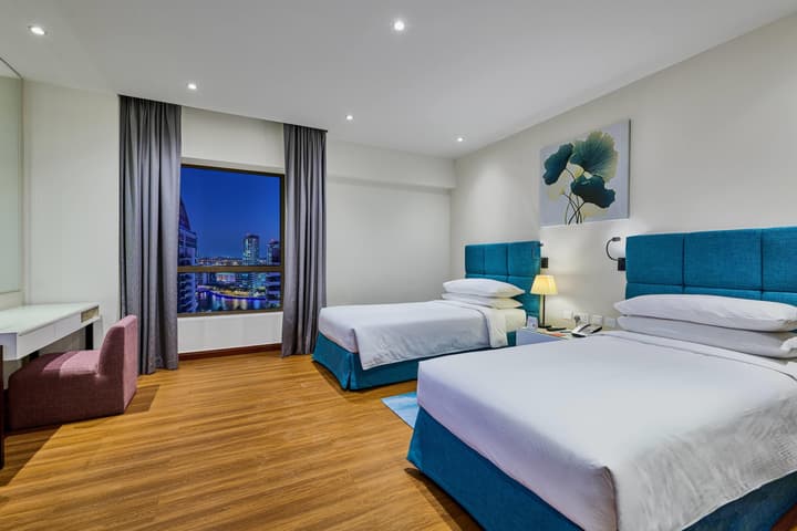 Ramada Hotel and Suites by Wyndham Dubai JBR