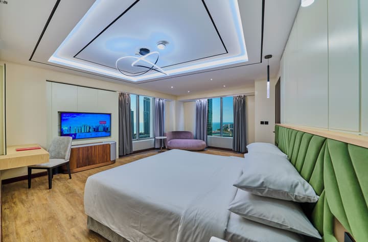 Ramada Hotel and Suites by Wyndham Dubai JBR