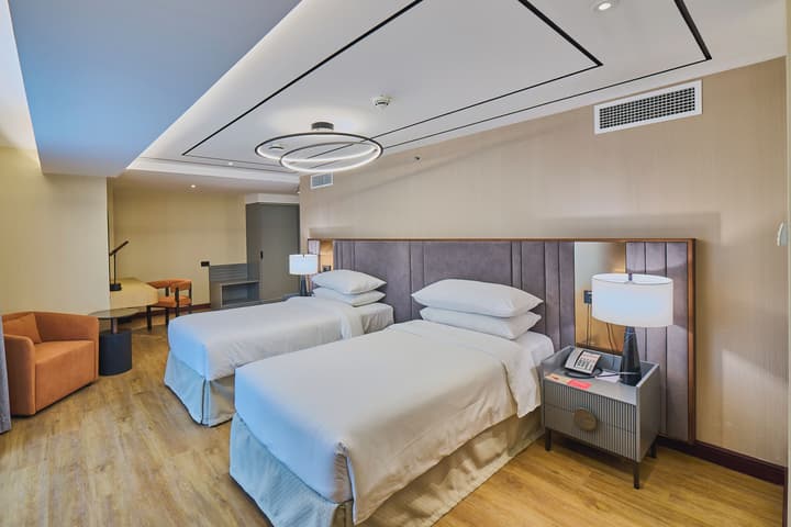 Ramada Hotel and Suites by Wyndham Dubai JBR