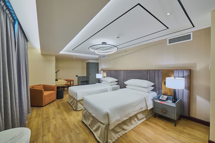 Ramada Hotel and Suites by Wyndham Dubai JBR