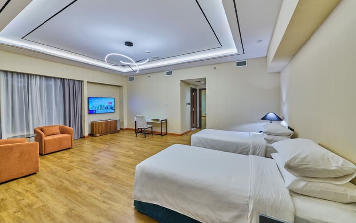 Ramada Hotel and Suites by Wyndham Dubai JBR
