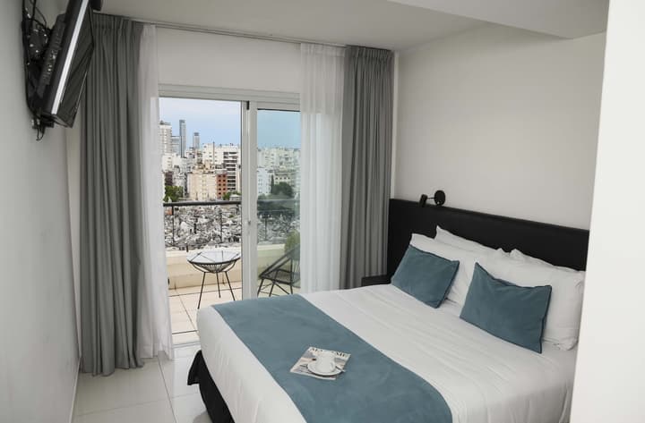 Cyan Recoleta Hotel