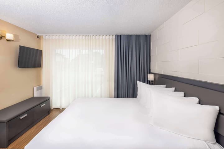 Les Suites de Laviolette, an Ascend Collection Hotel