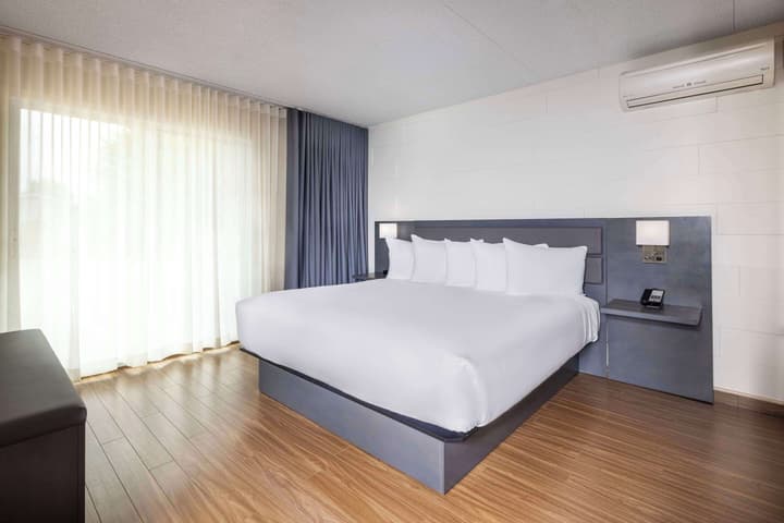 Les Suites de Laviolette, an Ascend Collection Hotel