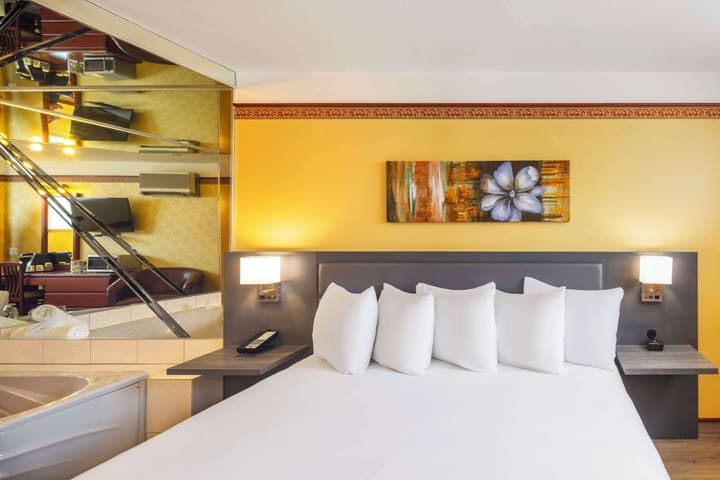 Les Suites de Laviolette, an Ascend Collection Hotel