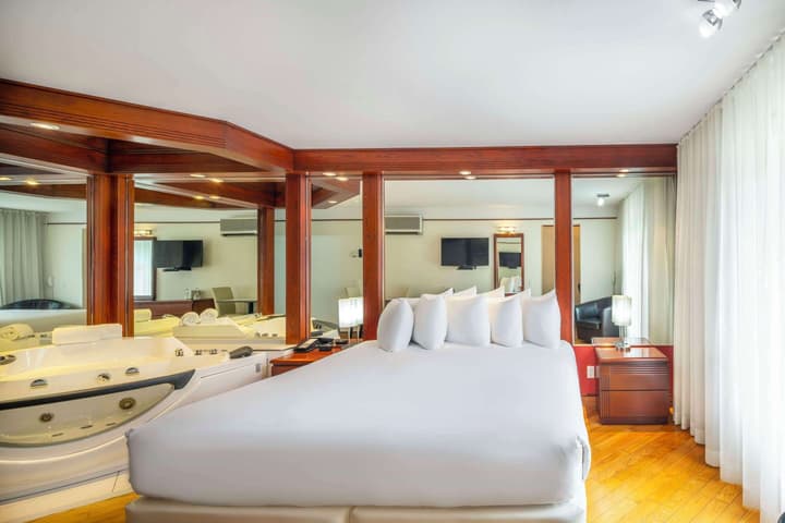 Les Suites de Laviolette, an Ascend Collection Hotel