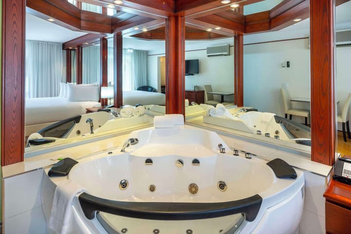 Les Suites de Laviolette, an Ascend Collection Hotel