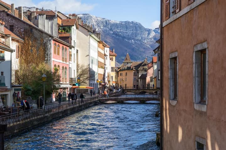 Les Loges Annecy Vieille ville