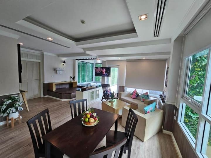 A-Te Chumphon Hotel