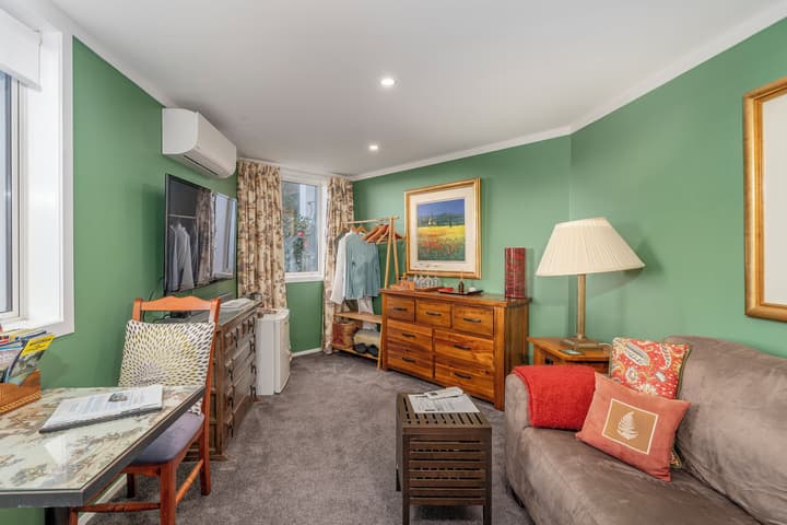 Bayview Valley Lodge