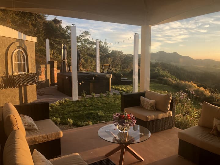 Bayview Valley Lodge