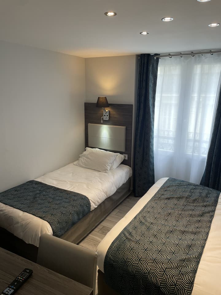 Mary's Hotel République