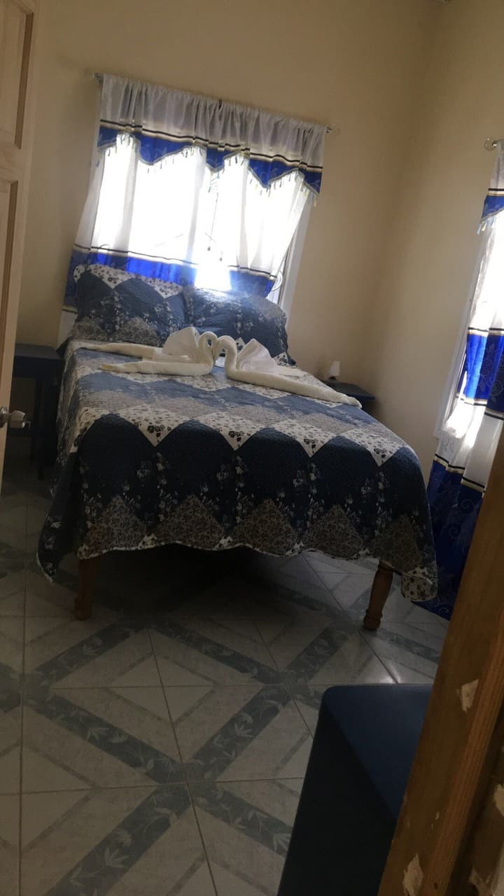 Arms Of Charms Guesthouse