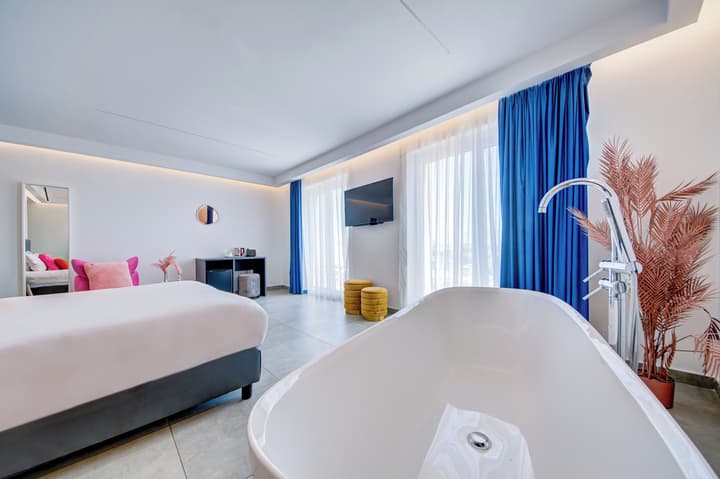 Flamingo Hotel
