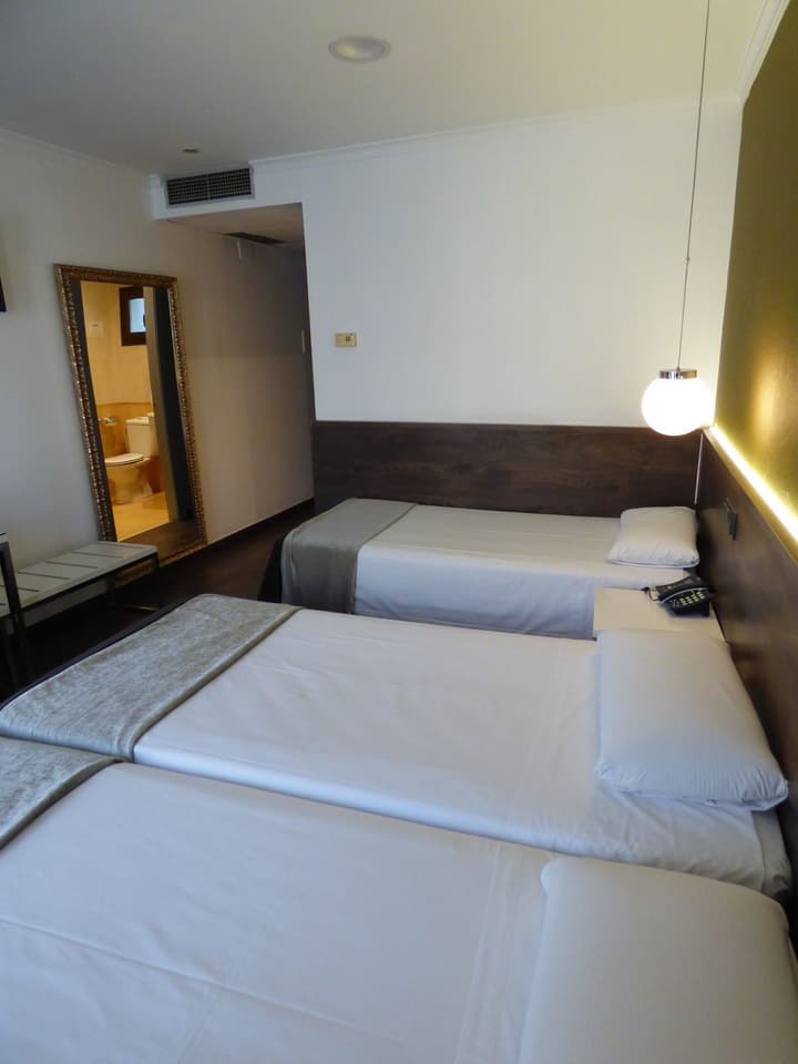 Hotel Moderno Barcelona