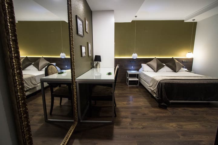Hotel Moderno Barcelona