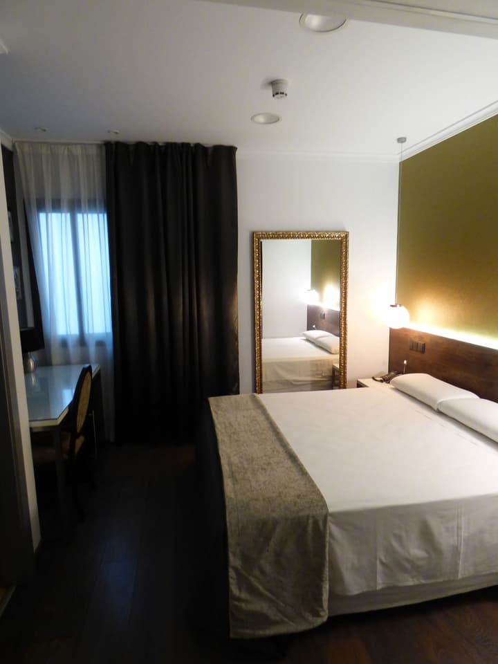 Hotel Moderno Barcelona