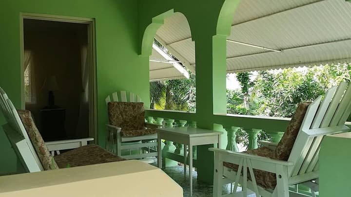 Rock Side Beach Villa