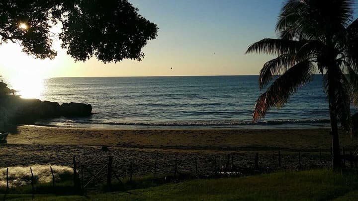 Rock Side Beach Villa