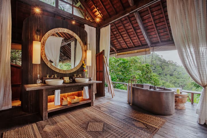 Buahan, A Banyan Tree Escape