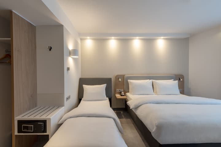 Holiday Inn Express and Suites Potsdam by IHG