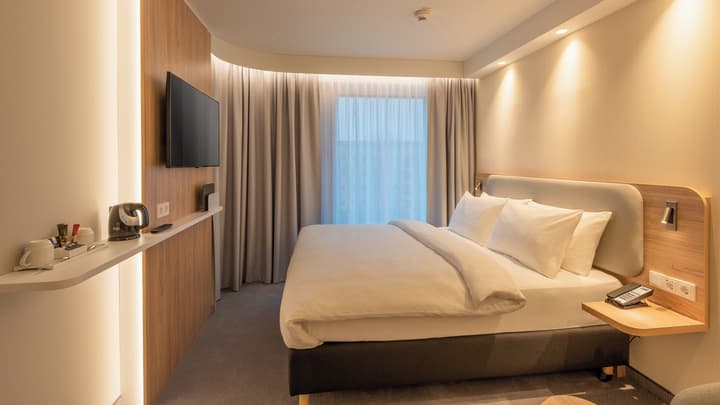 Holiday Inn Express and Suites Potsdam by IHG