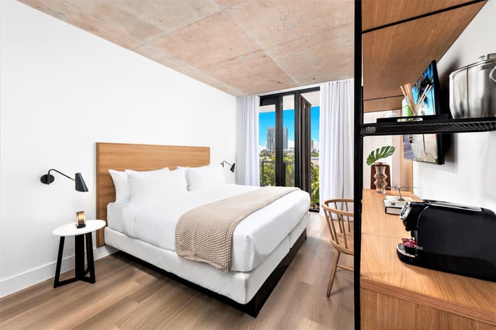 UPSUN HOTEL
