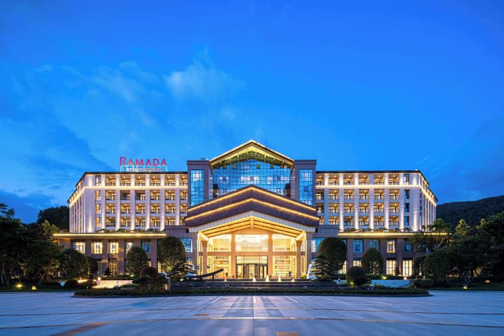 Ramada by Wyndham Guangyuan Zengjiashan Resort