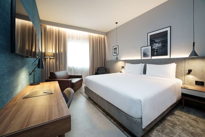 Radisson Hotel Nola Naples