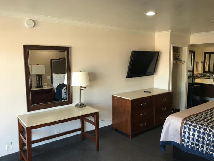 Economy Inn LAX