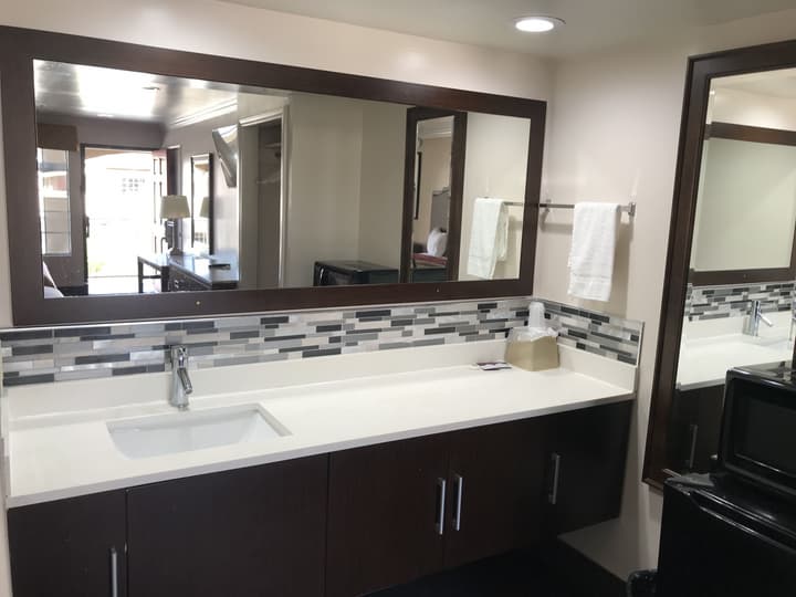 Economy Inn LAX