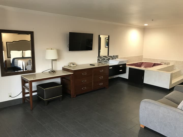 Economy Inn LAX
