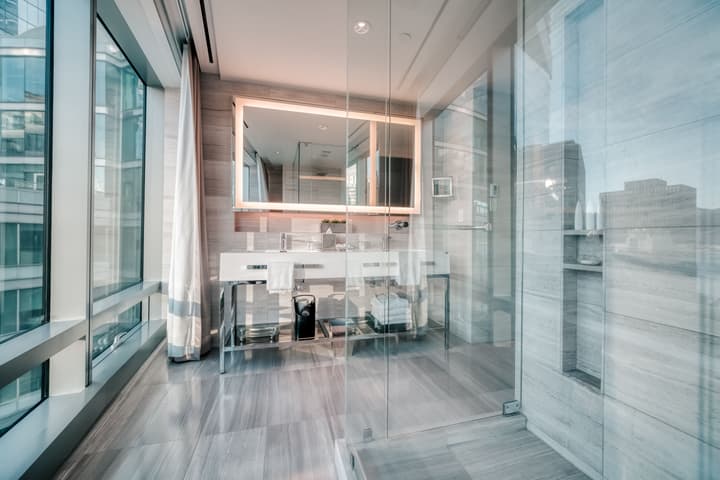 Paradox Vancouver