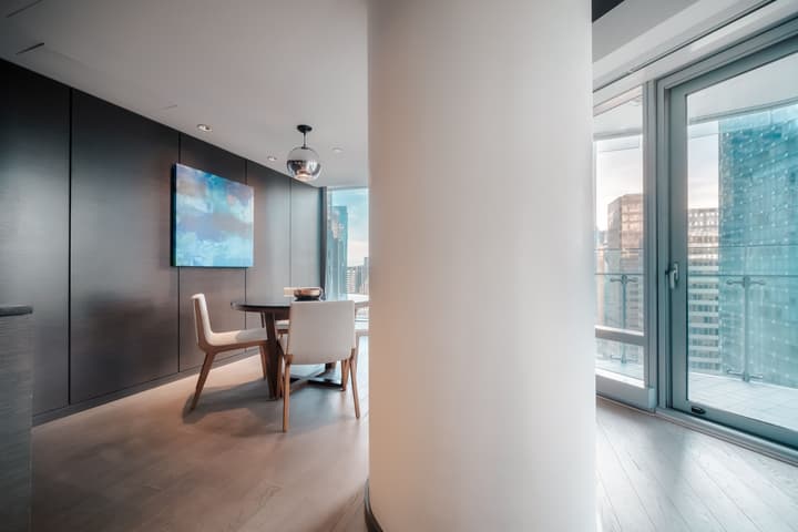 Paradox Vancouver