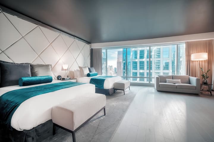 Paradox Vancouver