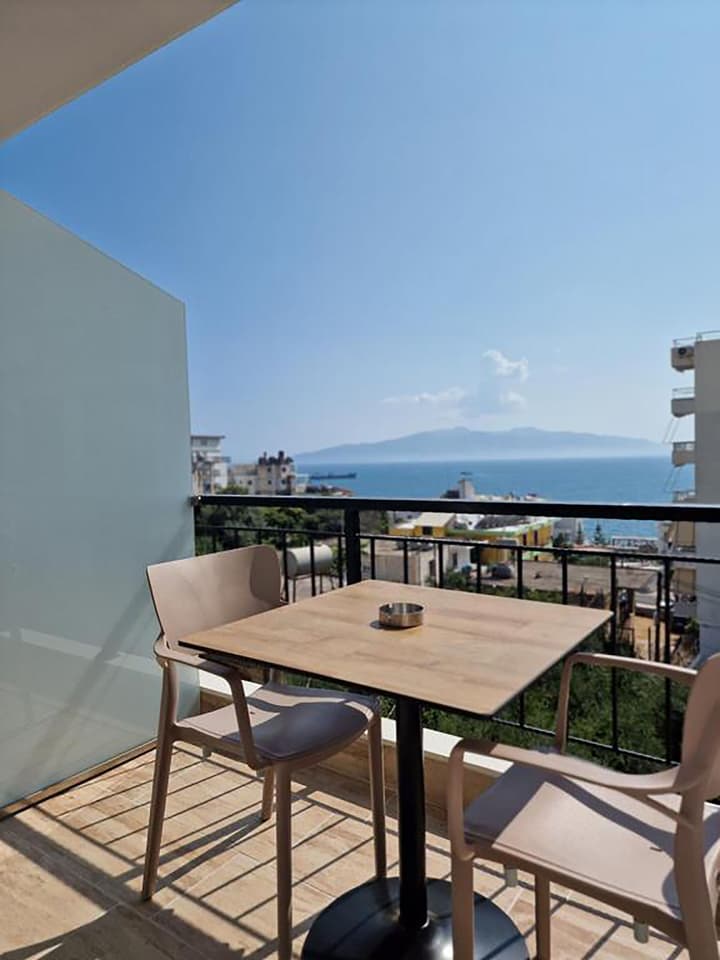 Joanna Suites