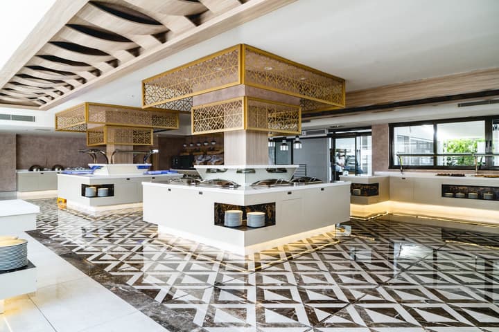Emre Beach & Emre Hotel