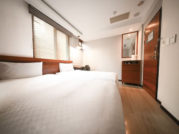 CHECK inn Express Taipei Station