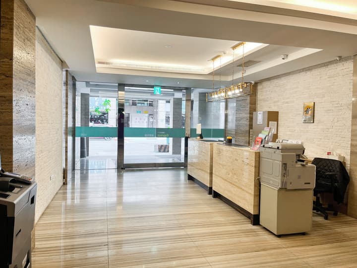 CHECK inn Express Taipei Station